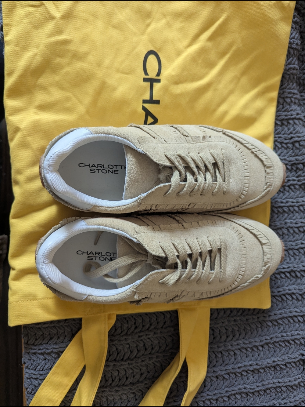 Charlotte Stone Beige/Tan Sneakers W10 Like New - Picture 3 of 7